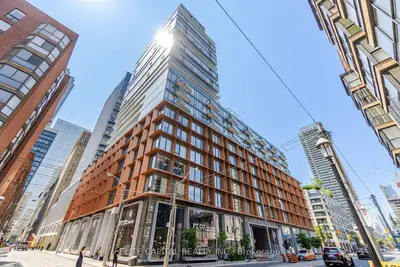 Condo Apartment in Toronto