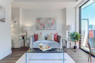 Condo Apartment in Toronto