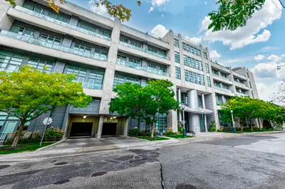 Condo Apartment in Toronto