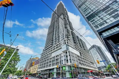 Condo Apartment in Toronto