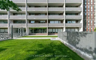 Condo Apartment in Toronto