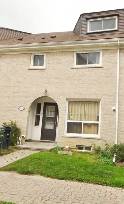 Condo Townhouse in Toronto