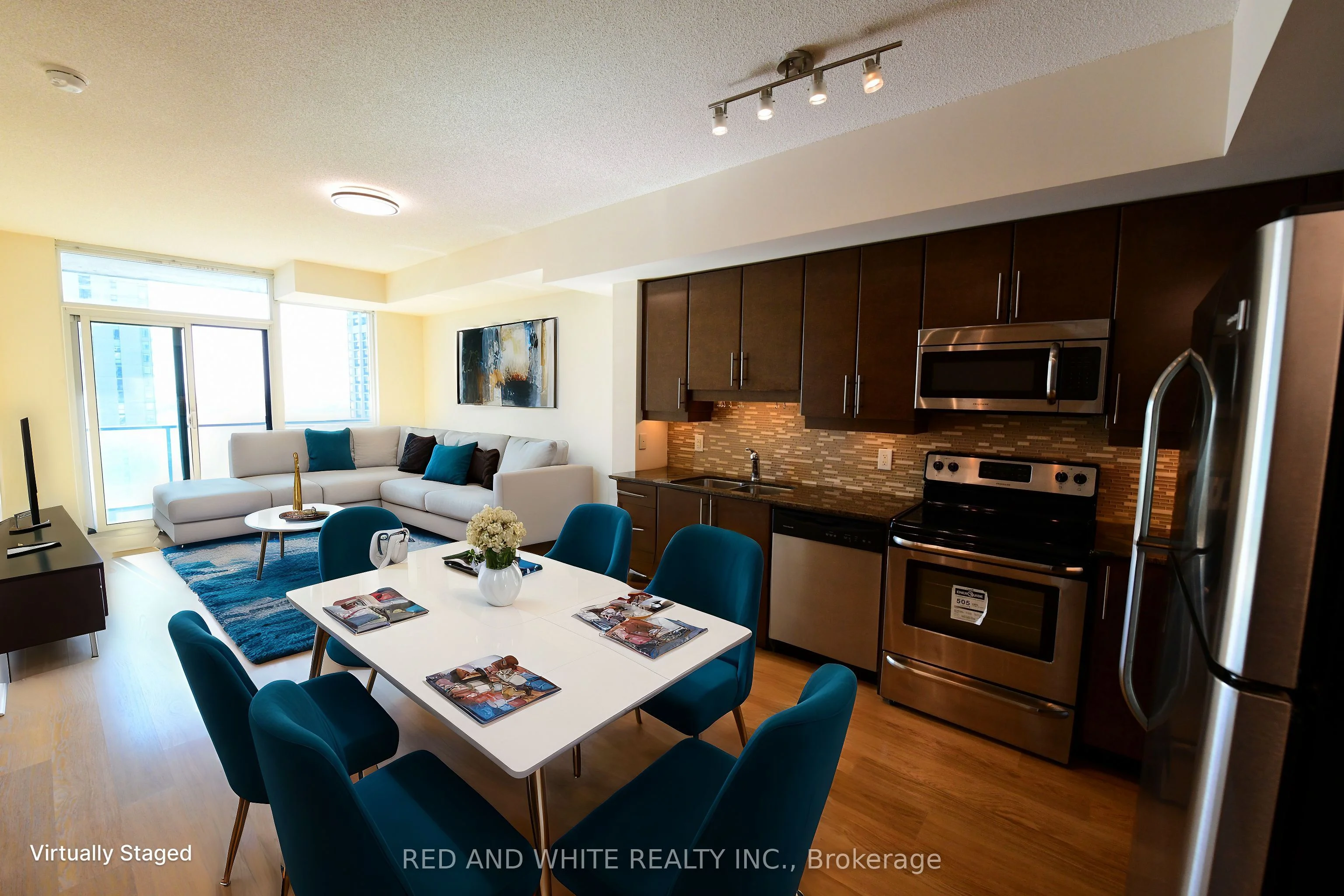 33 Bay Street S 2510, Toronto C01, ON M5J 2Z3