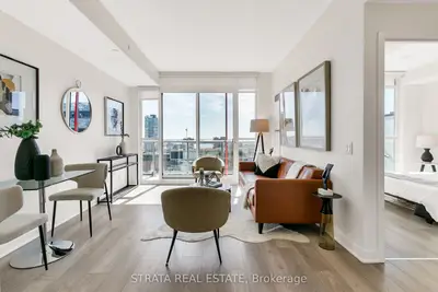 Condo Apartment in Toronto