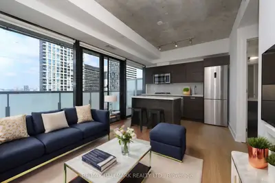 Condo Apartment in Toronto
