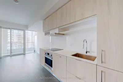 Condo Apartment in Toronto