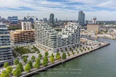 Condo Apartment in Toronto