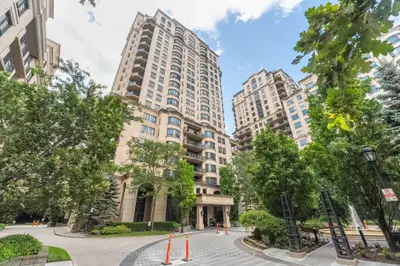 Condo Apartment in Toronto
