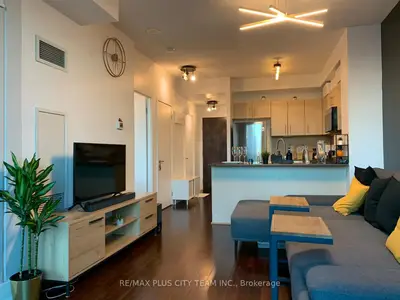 Condo Apartment in Toronto