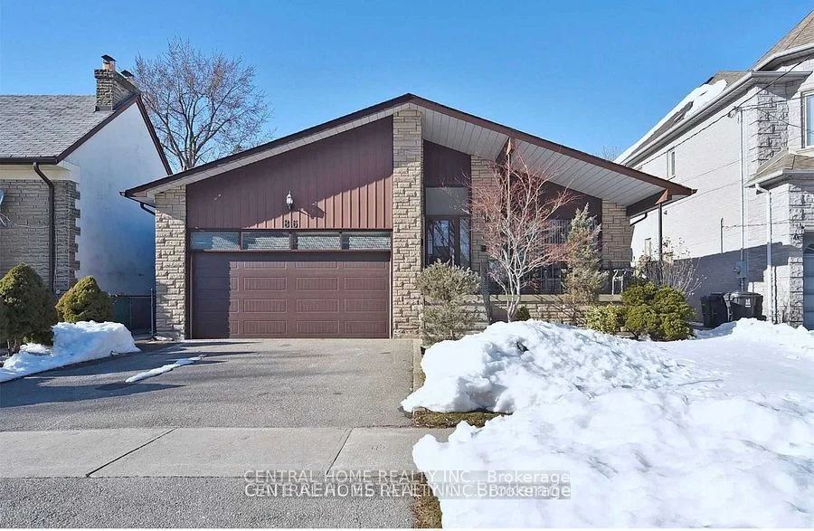 Detached in Toronto