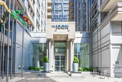 Condo Apartment in Toronto