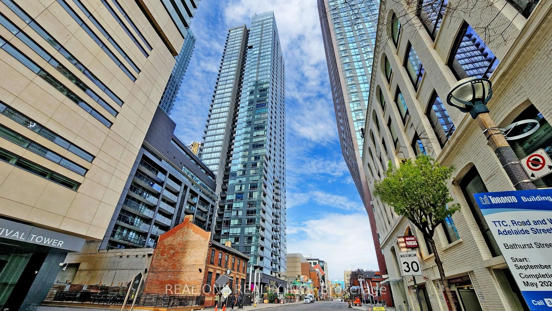 295 Adelaide Street W 3106, Toronto C01, On M5v 0l4