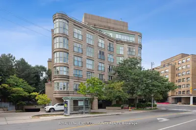 Condo Apartment in Toronto