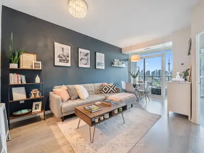 Condo Apartment in Toronto