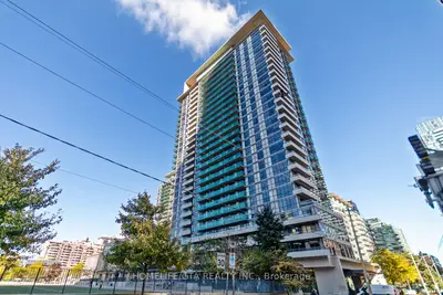 Condo Apartment in Toronto