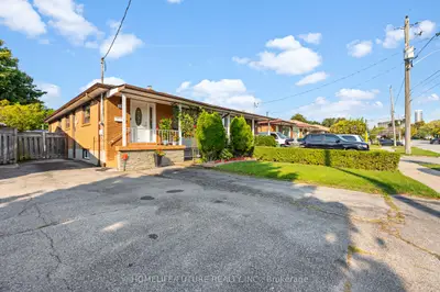 Semi-Detached in Toronto