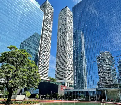 100 Harbour Street 1802, Toronto C01, On M5j 0b5