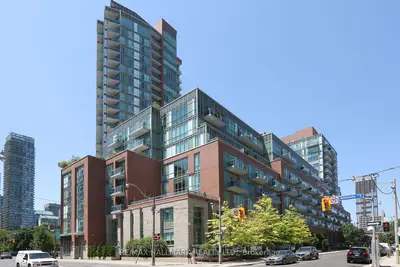 Condo Apartment in Toronto