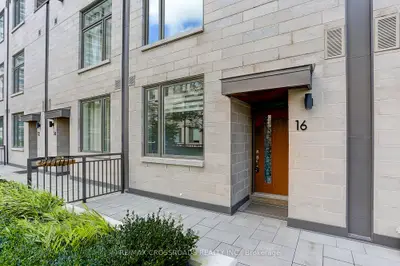 Condo Townhouse in Toronto