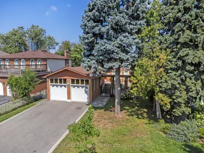 Detached in Toronto