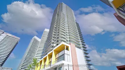 Condo Townhouse in Toronto