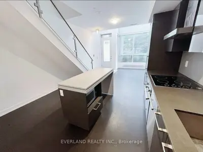 1030 King Street W 117, Toronto C01, On M6k 0b4