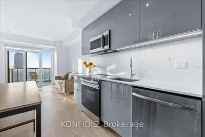 Condo Apartment in Toronto