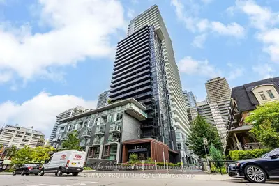 Condo Apartment in Toronto