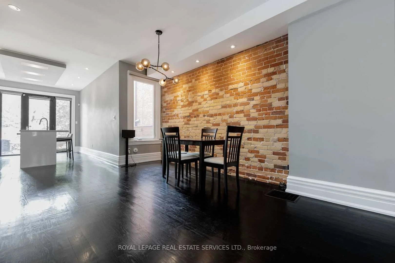 547 Dovercourt Road, Toronto C01, ON M6H 2W5