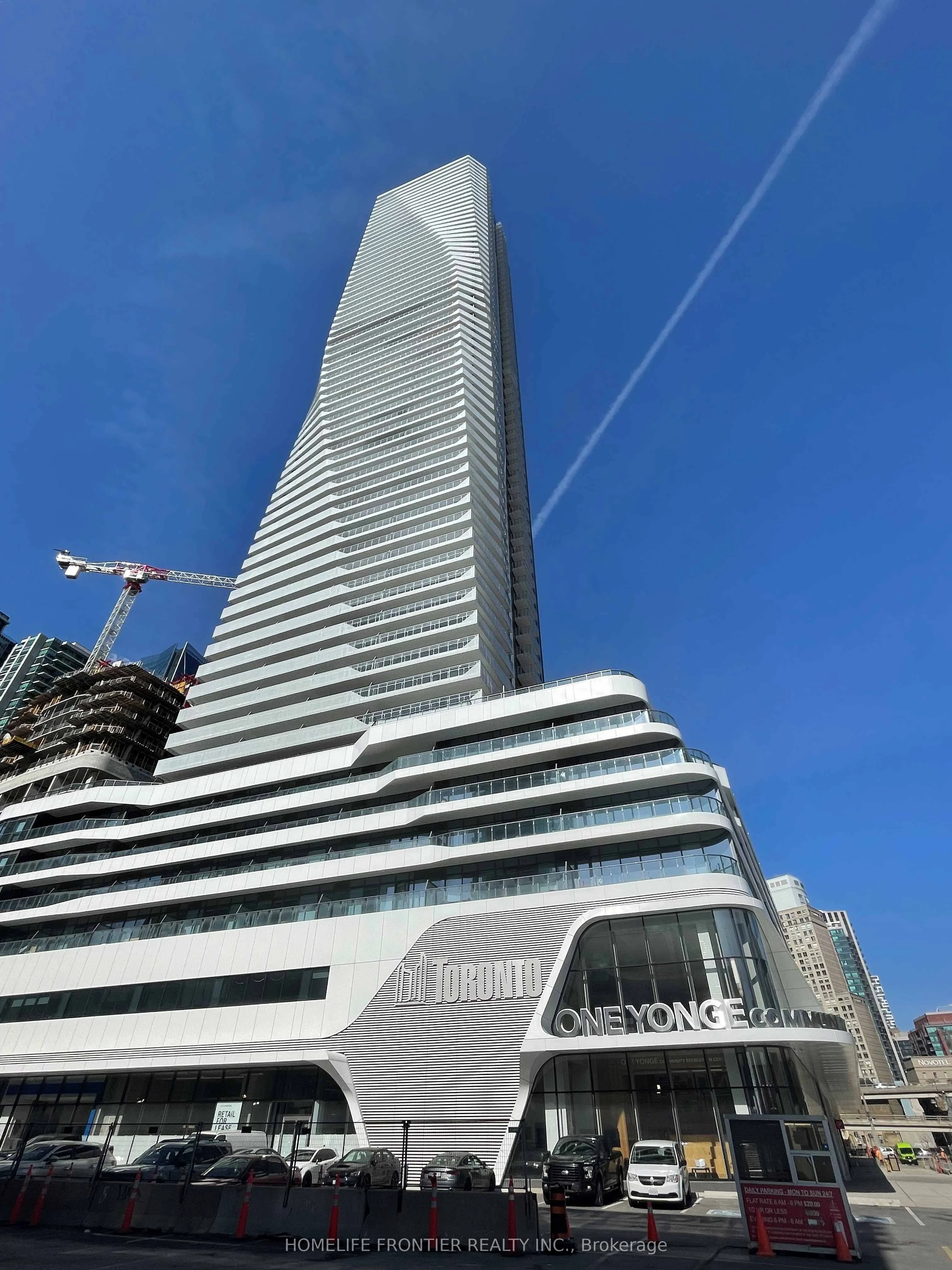 28 Freeland Street 3901, Toronto C08, On N5e 1l7