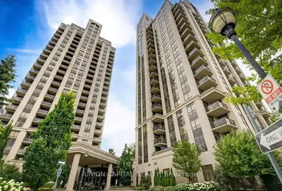 Condo Apartment in Toronto