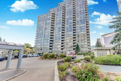 Condo Apartment in Toronto