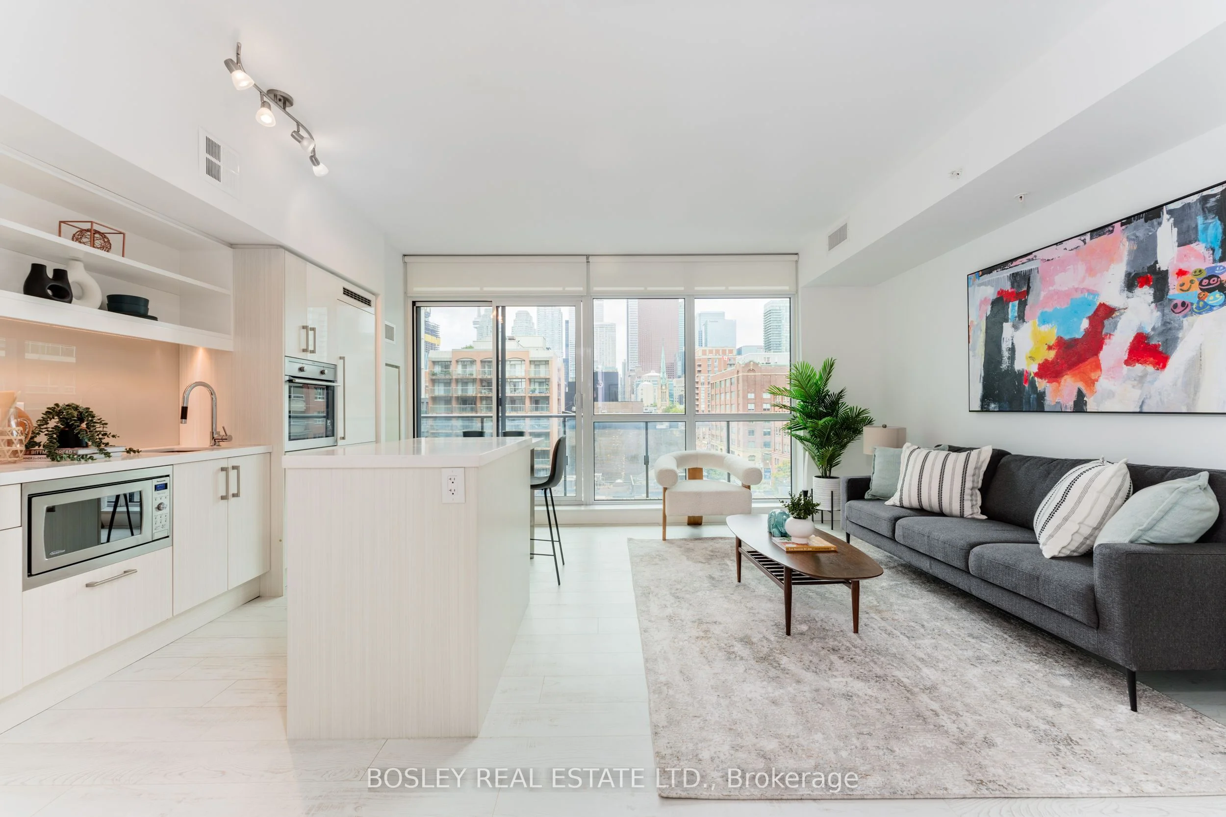 Condo Apartment in Toronto