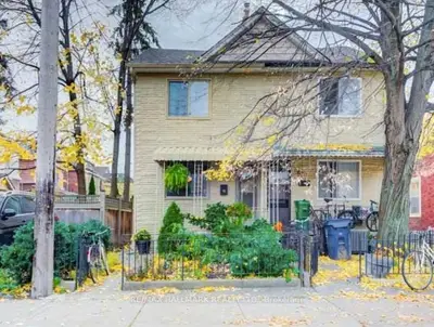 91 Follis Avenue, Toronto C02, On M6g 1s7