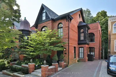 Detached in Toronto