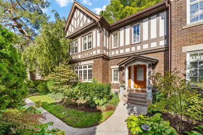 Condo Townhouse in Toronto