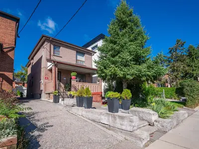 Detached in Toronto