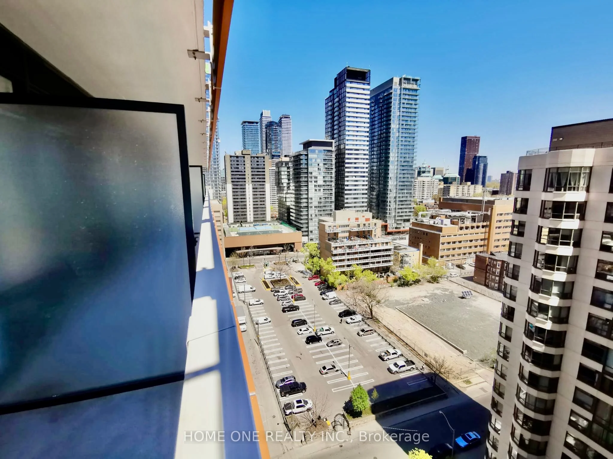 18 Maitland Terrace 1402, Toronto C08, ON M4Y 0H2