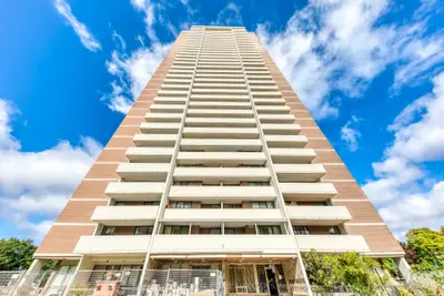 Condo Apartment in Toronto