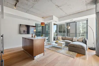 Condo Apartment in Toronto