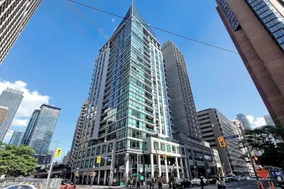 Condo Apartment in Toronto