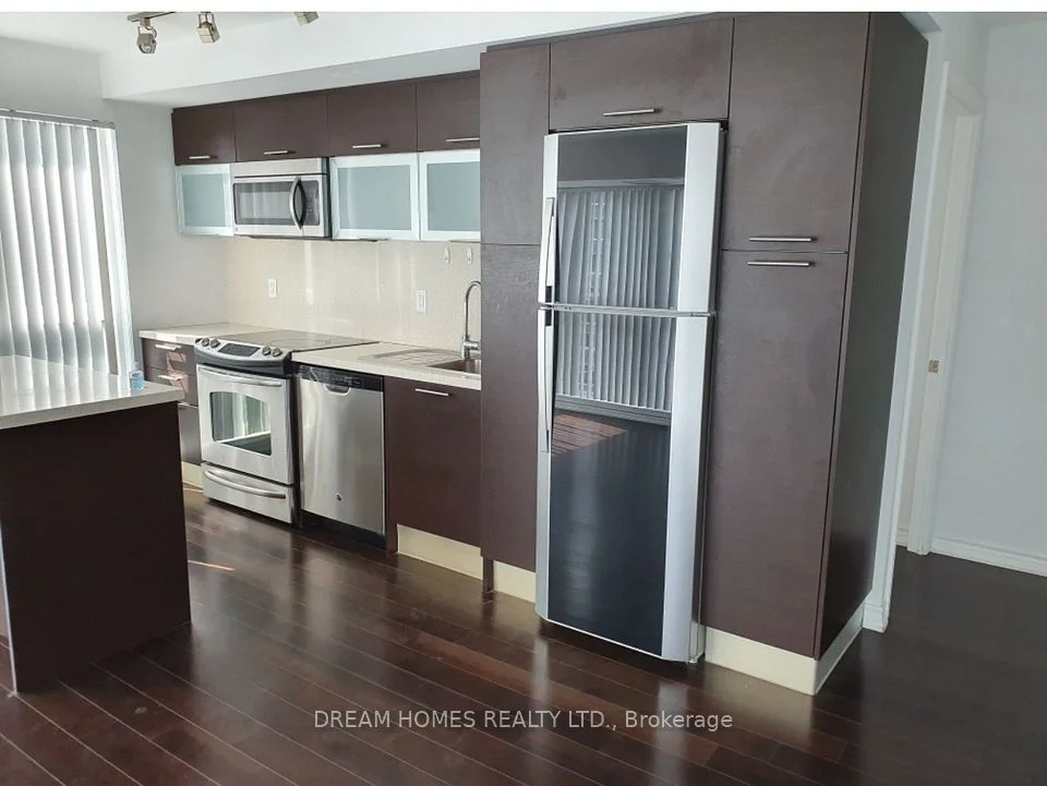 386 Yonge Street 1610, Toronto C01, ON M5B 0A5