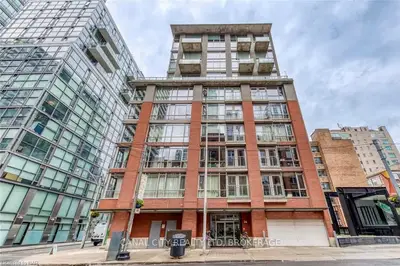 36 Charlotte Street 201, Toronto C01, On M5v 3p7