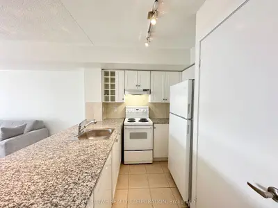 Condo Apartment in Toronto