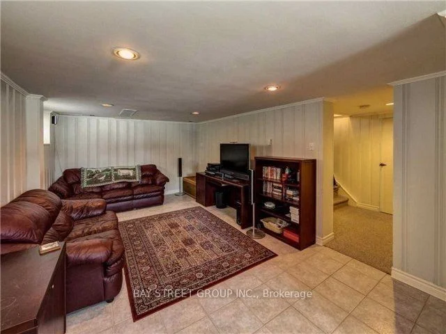 98 Dawlish Avenue, Toronto C04, ON M4N 1H1