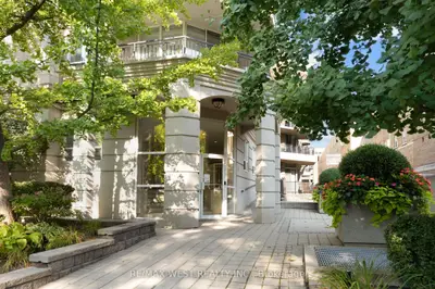 Condo Apartment in Toronto