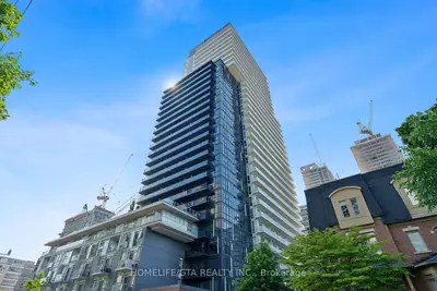 Condo Apartment in Toronto
