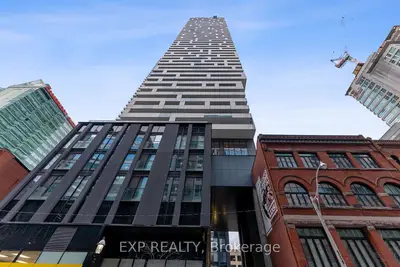 Condo Apartment in Toronto