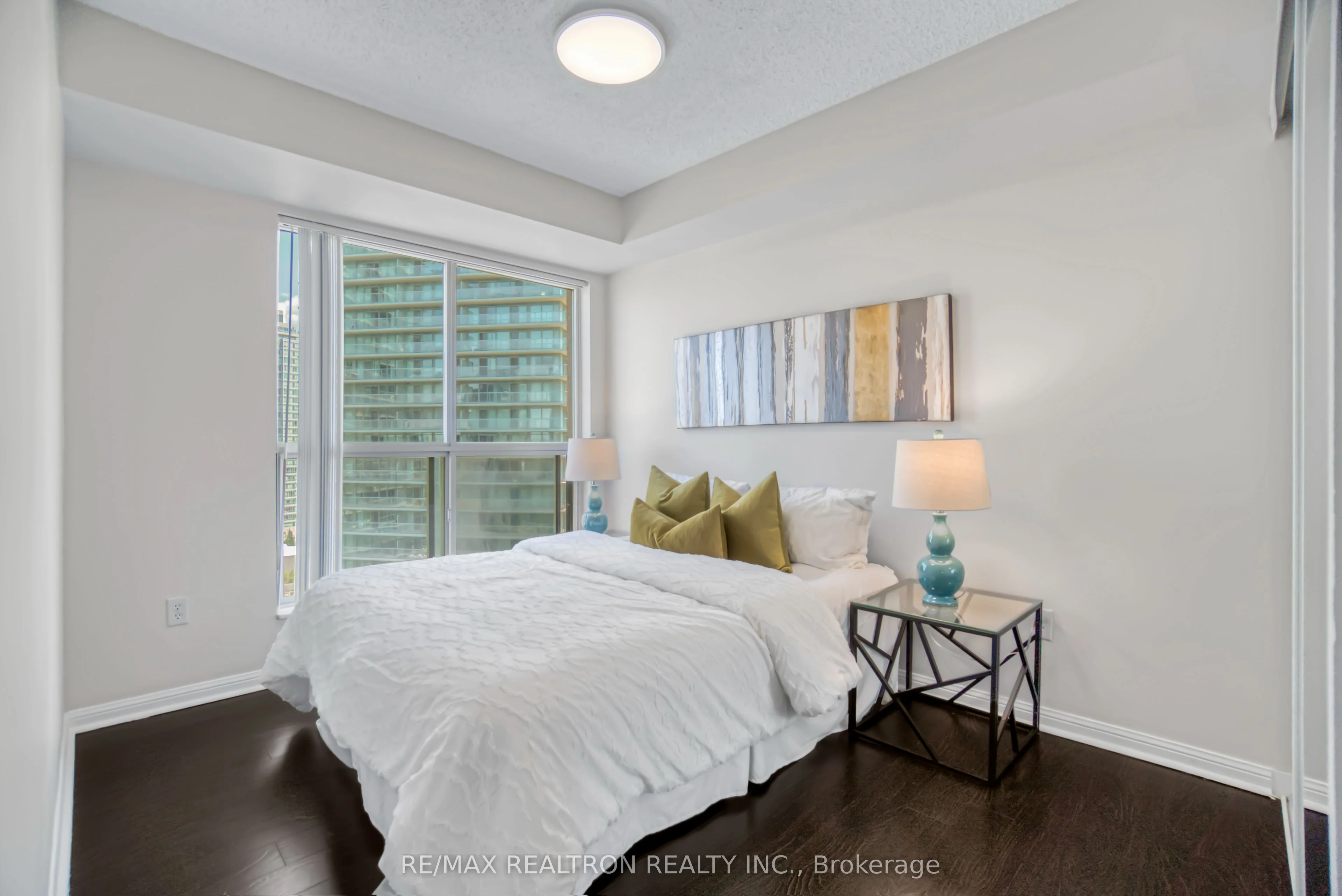 23 Lorraine Drive 1916, Toronto C07, ON M2N 6Z6