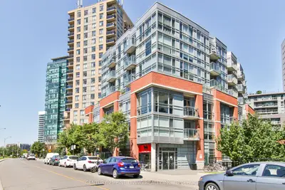 Condo Apartment in Toronto